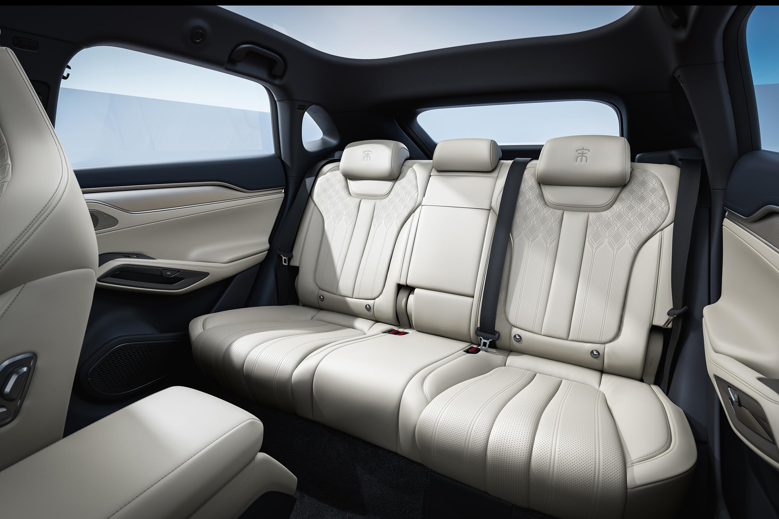BYD Song L new interior photo