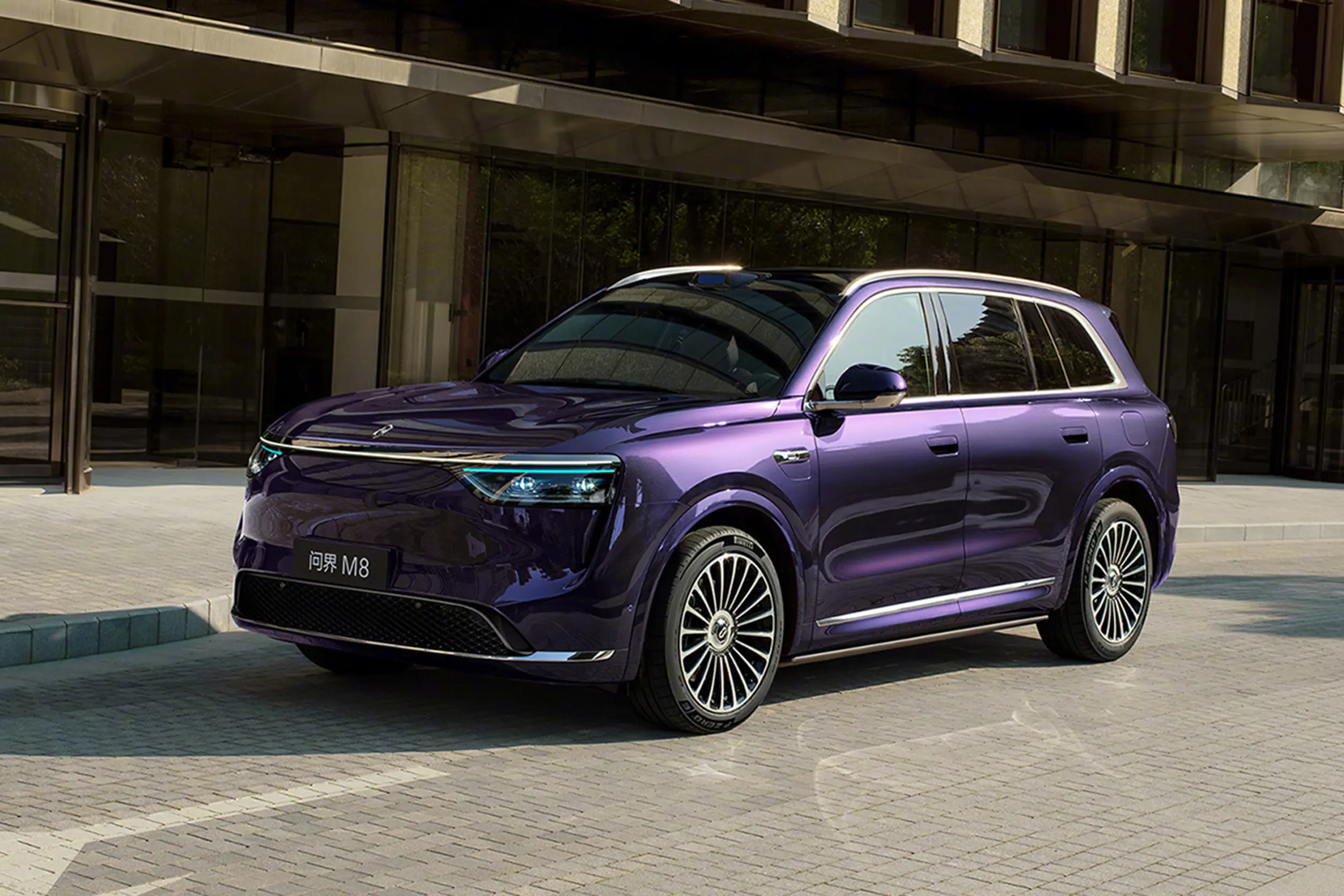 2025 AITO M8 EV-1