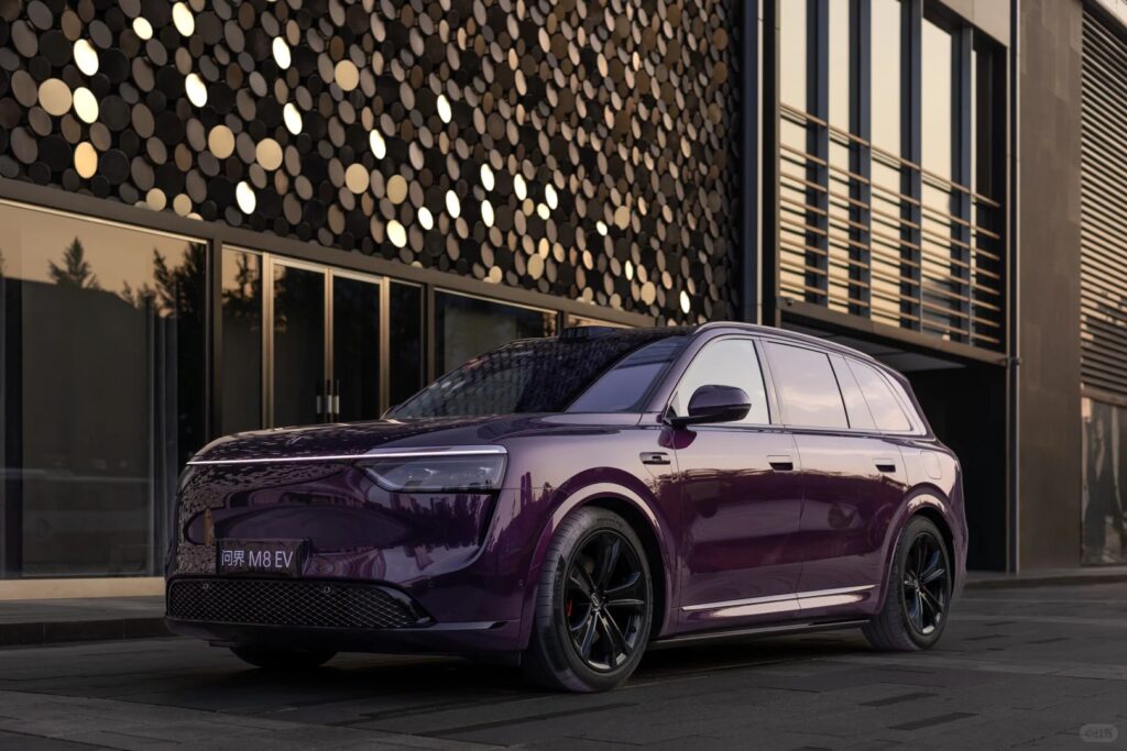 2025 AITO M8 EV-6