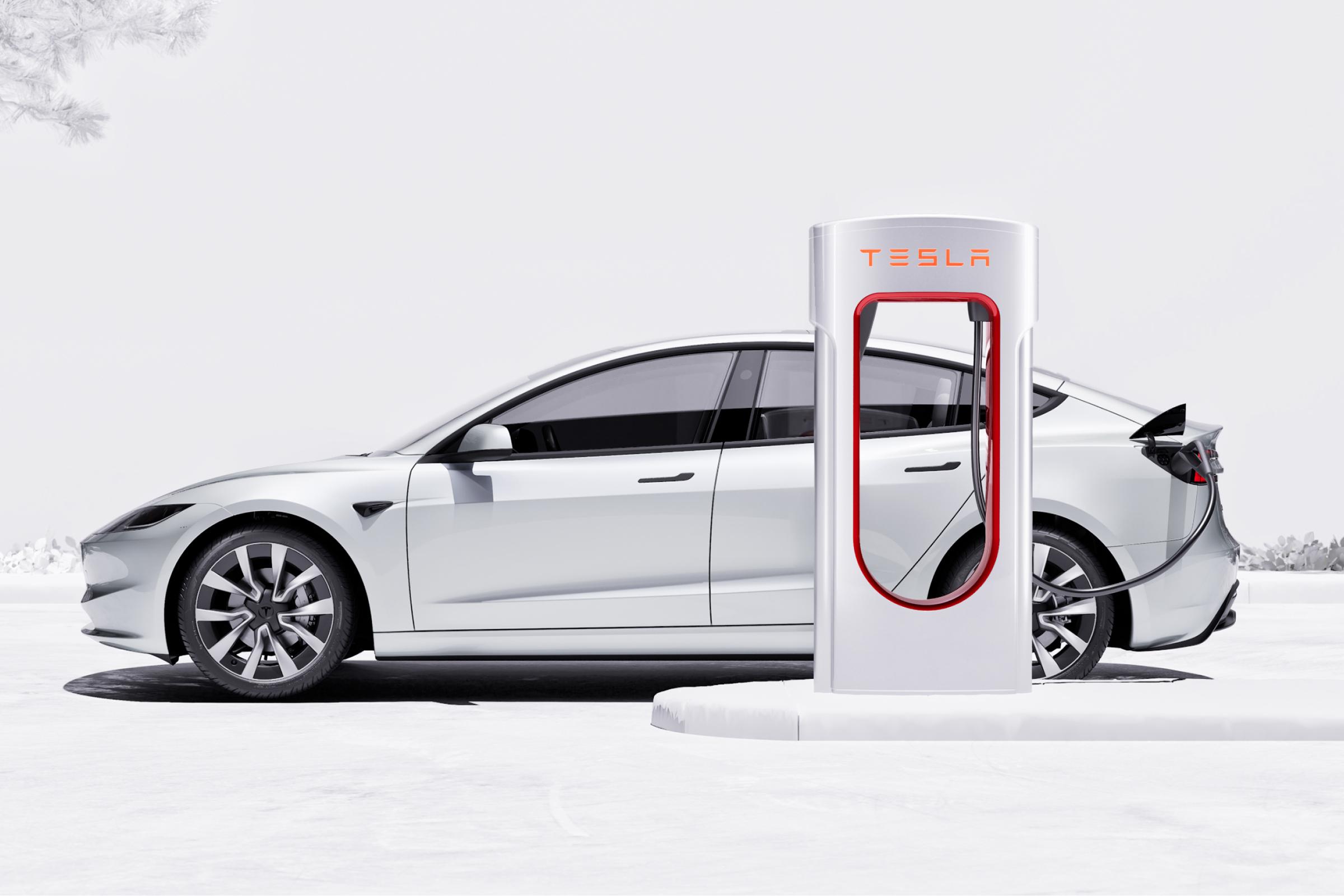 Tesla Model 3-4